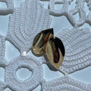 Elegant Gold Leaf Earrings
